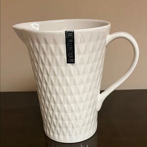 Roscher White Textured Pitcher